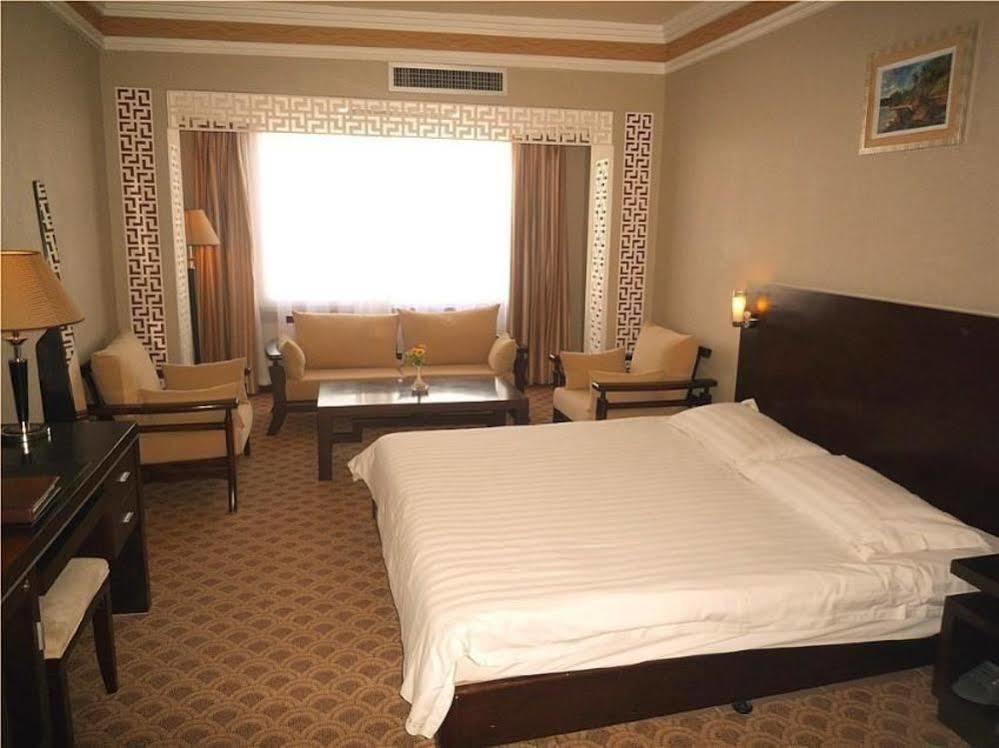 Guilin Lifeng Hotel Екстериор снимка